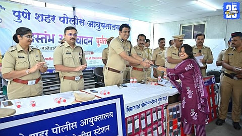 Pune Police Recover 402 Lost Mobile Phones Across Two Divisions
