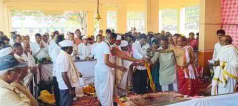 नीरा येथे दत्त मंदिराचा वर्धापनदिन