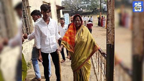 90-Year-Old Woman Collapses Before Voting in Tuljapur