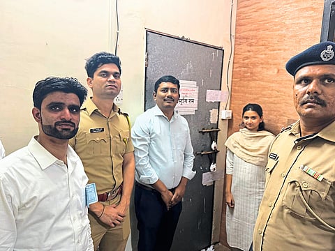 ईव्हीएमसाठी जागता पहारा