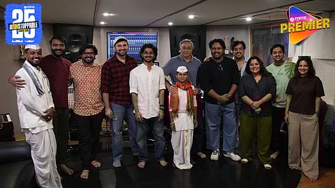 Krantijyoti Vidyalaya Marathi Madhyam Movie Song Out