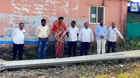 Allegations of Fake Solar Light Installation in Velhe Budruk