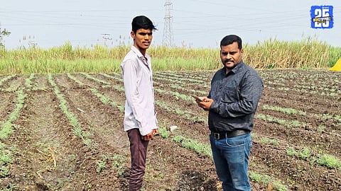 “E-Crop Census Success: Phaltan Farmers Register in Record Numbers”