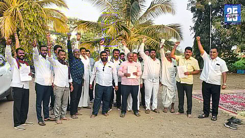 Affected farmers in Sangola protesting against changes in the Shaktipeeth Highway alignment.