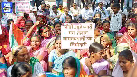 Pimpalgaon villagers protest
