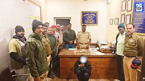 Pune Railway Police arrested the accused involved in theft of jewellery and electronic items