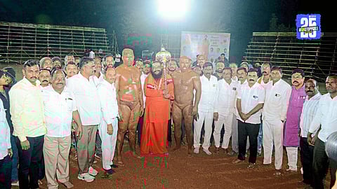 Wrestling Fans Cheer as Sadgir–Guliya Kushti Ends Level