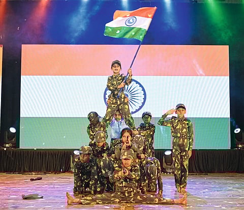 स्मार्ट किड्स प्री-स्कूलचे 
स्नेहसंमेलन उत्साहात