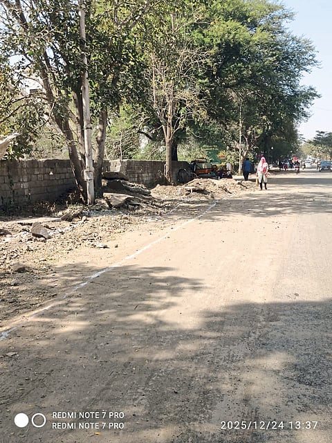 रावेत येथे पाइपलाइन कामामुळे नागरिक त्रस्त