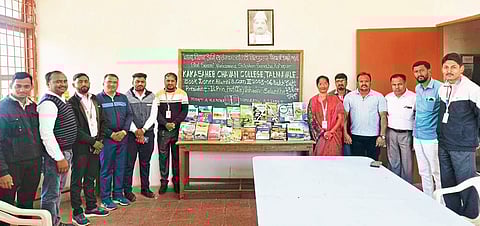 ढेबेवाडी तळमावल्यात माजी विद्यार्थ्यांचे अनोखे दातृत्व