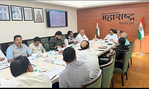 ऊस गाळप परवाना  देताना भागीदारांना द्यावी लागणार बँक गॅरंटी , ऊस नियंत्रण मंडळाच्या बैठकीत निर्णय