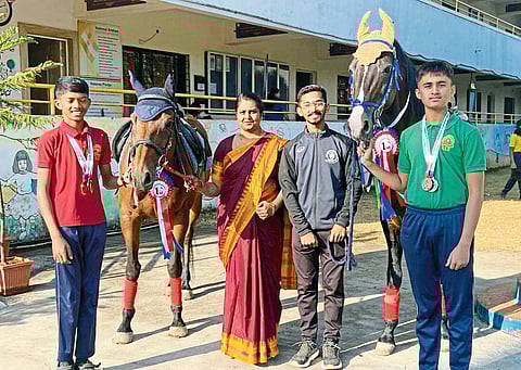 हेरिटेज स्कूलच्या मुलांचे 
अश्वारूढ स्पर्धेत यश