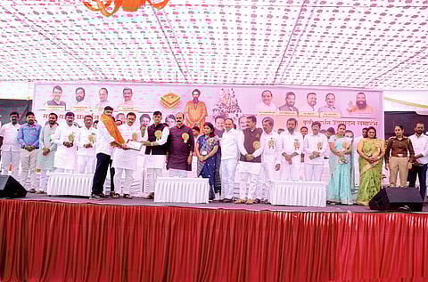 सेवागिरी शेतीनिष्ठ पुरस्काराने दत्तात्रय जाधव यांचा गौरव