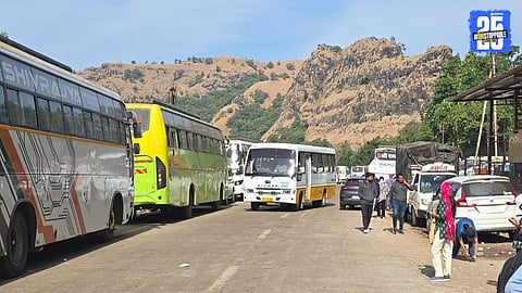 Raigad Traffic Jam News
