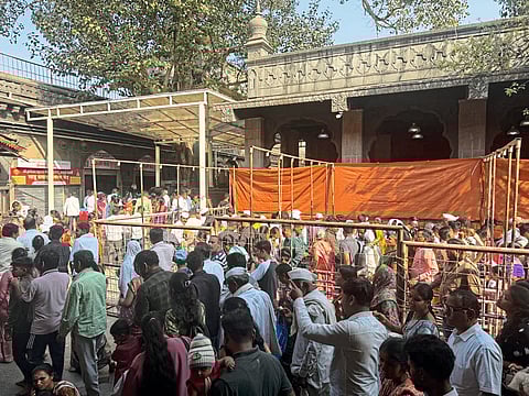 आळंदीत नववर्षाची सुरुवात माउलींच्या दर्शनाने