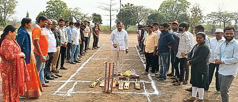 खंडूखैरेवाडीत आंतरशालेय क्रीडा स्पर्धा