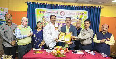 वाई:-तालुका मराठी पत्रकार संघ,लो.टिळक स्मारक संस्था व सर्वांगी प्रतिष्ठान तर्फे नवनिर्वाचित नगराध्यक्ष व नगरसेवकांचा सत्कार