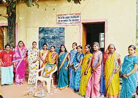 दिलमेश्वर येथे सावित्रीबाई फुले जयंती साजरी