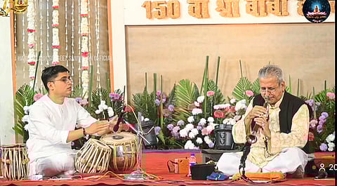 मोरघरच्या अजय गायकवाड यांना हरीवल्लभ संगीत महोत्सवात तबला साथसंगतीचा मान