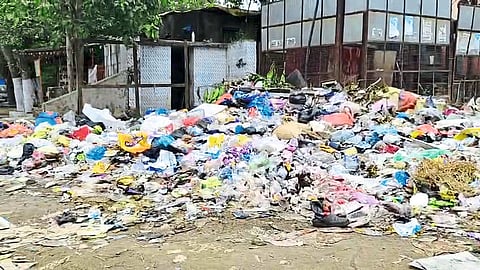 घोषणांपेक्षा मैदानावरील विकास हवा