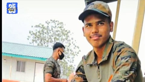 Heartfelt Tribute to Martyred Soldier Vaibhav Lahane from Akola