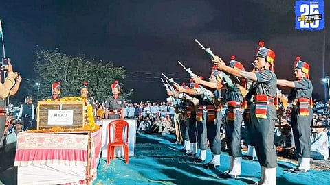 Last Rites of Jawan Abhijit Mane Performed with State Honours