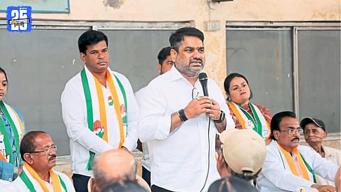 Congress MLA Satej Patil interacting with voters