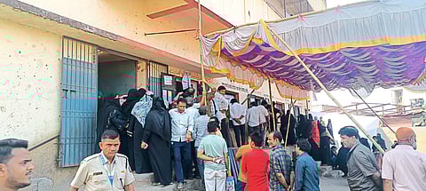 भिवंडीत तणावपूर्व वातावरणात मतदान