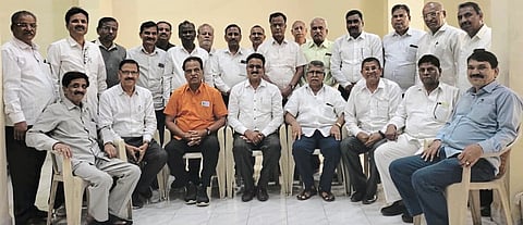 समस्या सोडविण्यासाठी पाठपुरावा करणार