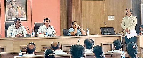 वाई पालिका विशेष सभा वृत्त.