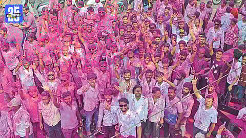 BJP-Mahayuti supporters celebrate their sweeping victory in Ichalkaranji municipal elections.