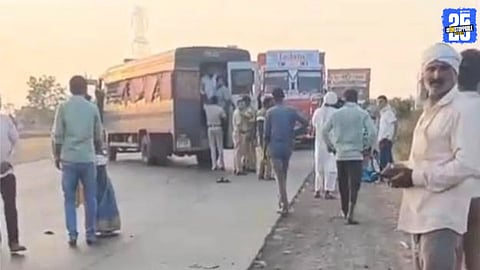 Police Van Carrying Kute Couple Meets with Accident Near Neknur