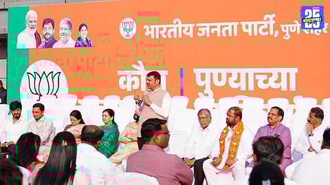 Devendra Fadnavis Issues Stern Warning to New Corporators