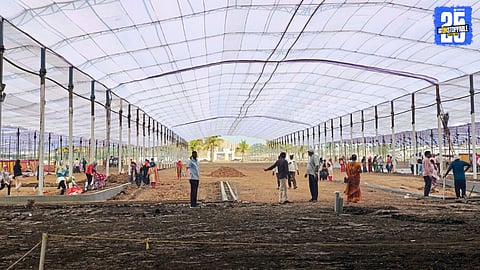 Solapur devotees preparing to depart for Sangli to attend the grand Nirankari Mahakumbh.