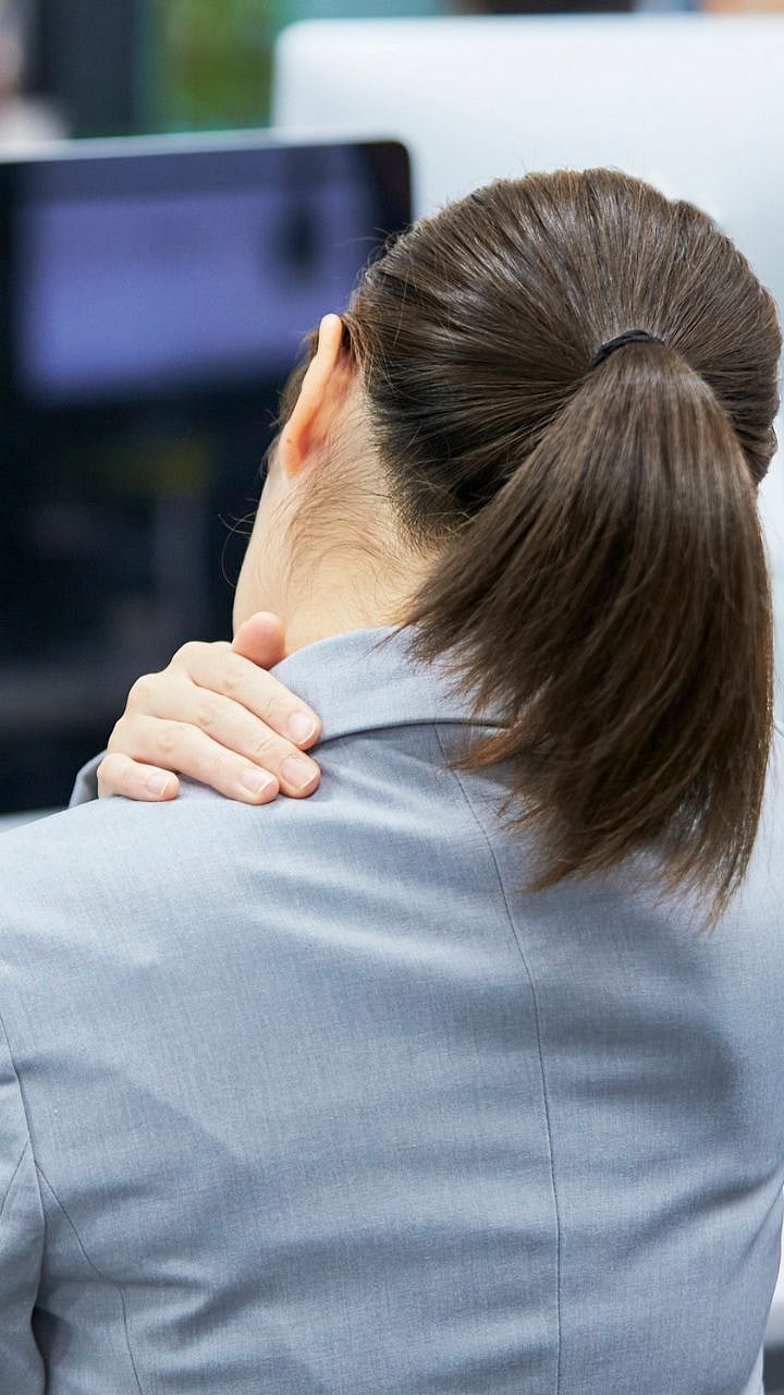 20 Effective Tech Neck Exercises (+ Free Printable Checklist) - Tech Neck Prevention At Home