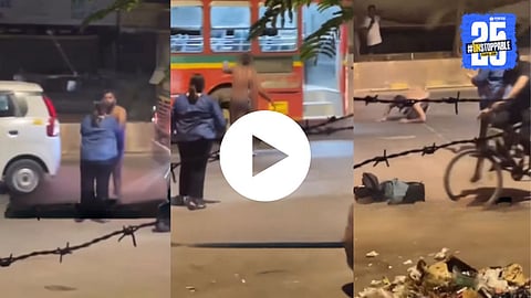 Couple Fight On Road video viral