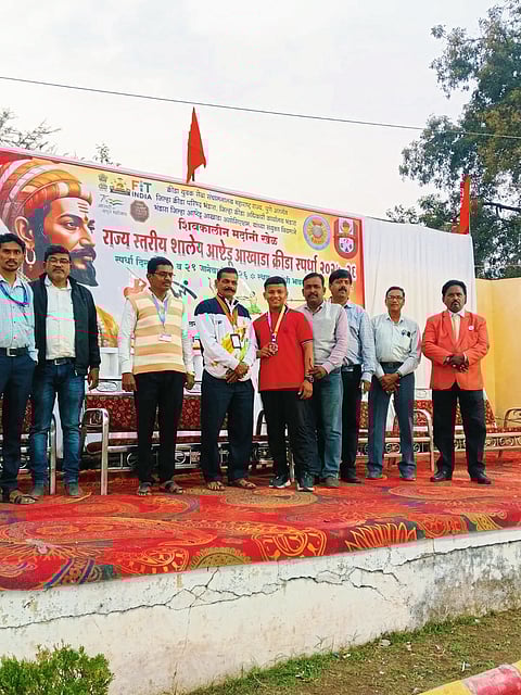 साई पब्लिक स्कूलमधील राजवर्धन सुरवसे पंदसंतुलन स्पर्धेत व भागात प्रथम तर राज्यात तृतीय