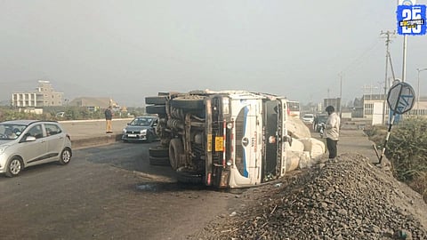 Traffic Disrupted After Cotton-Laden Container Turns Turtle
