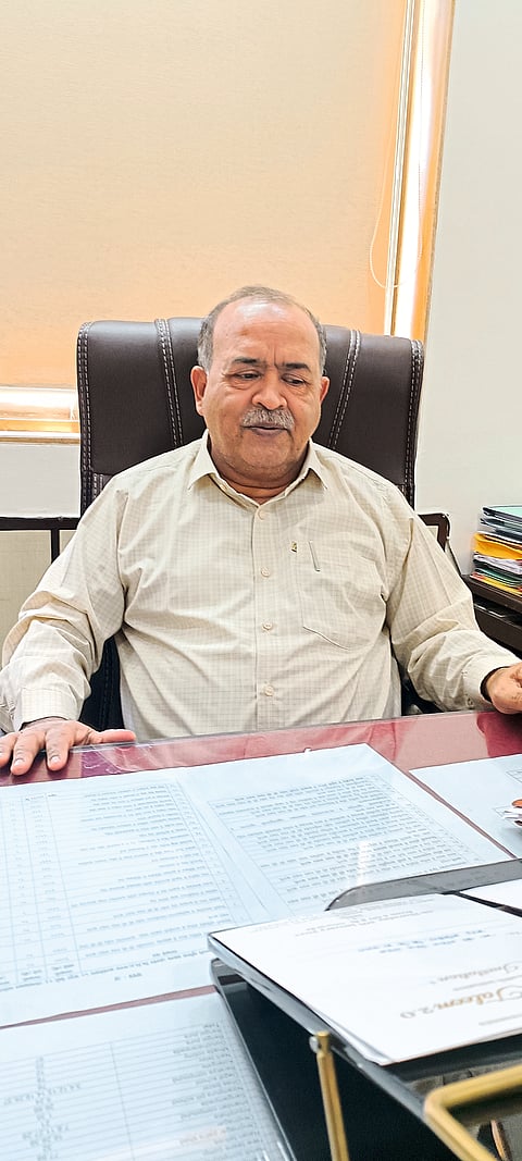 भिवंडीत सिमेंट रस्त्यांची दैना