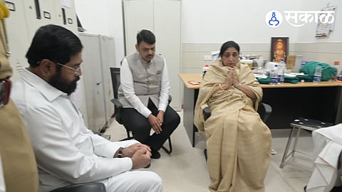 CM devendra fadnavis, eknath Shinde Visits Sunetra Pawar