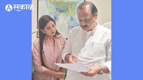 mla sanjana jadhav with ajit pawar