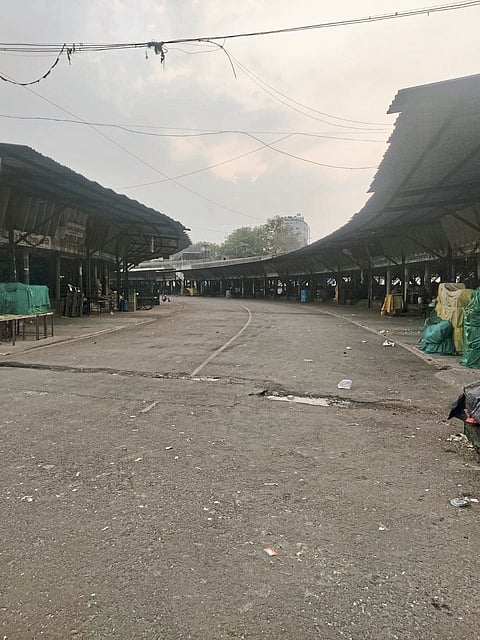 मार्केट यार्डात शुकशुकाट