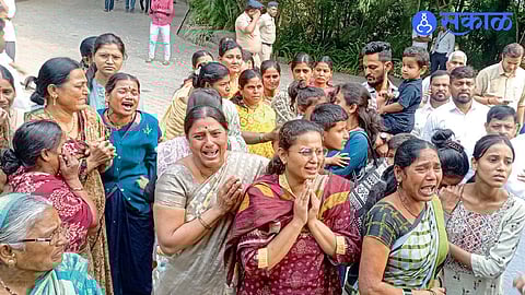 ajit pawar funeral woman crowd
