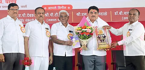 कर्मवीरांचे विचार तरुणांनी अंगीकारावे