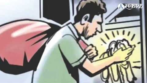 Pune Chandanagar jewelry theft news