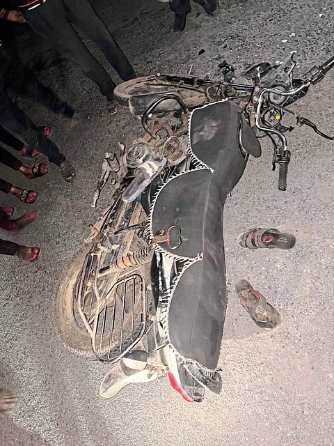 अज्ञात वाहनाच्या धडकेत 
चार ऊसतोड कामगारांचा मृत्यू