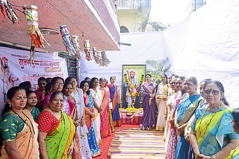 संत नरहरी महाराज यांची ७४० वी पुण्यतिथी साजरी