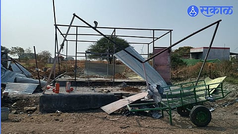 Explosion at a firecracker factory Gojwada