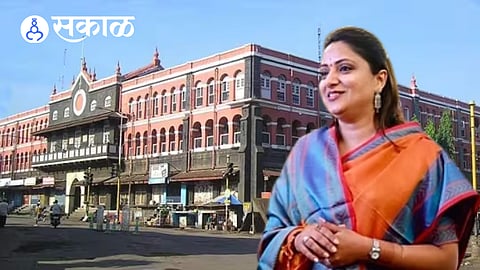 Shaumika Mahadik after being elected