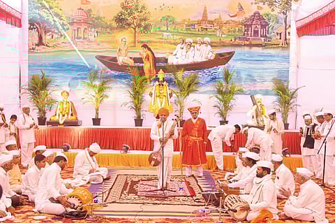 मातेच्या परमार्थाची तुलना कुठेही सापडणार नाही - उत्तम महाराज बडे